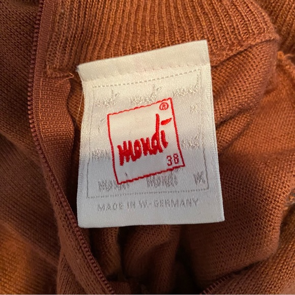 Vintage Mondi Turtleneck Sweater - Picture 4 of 5